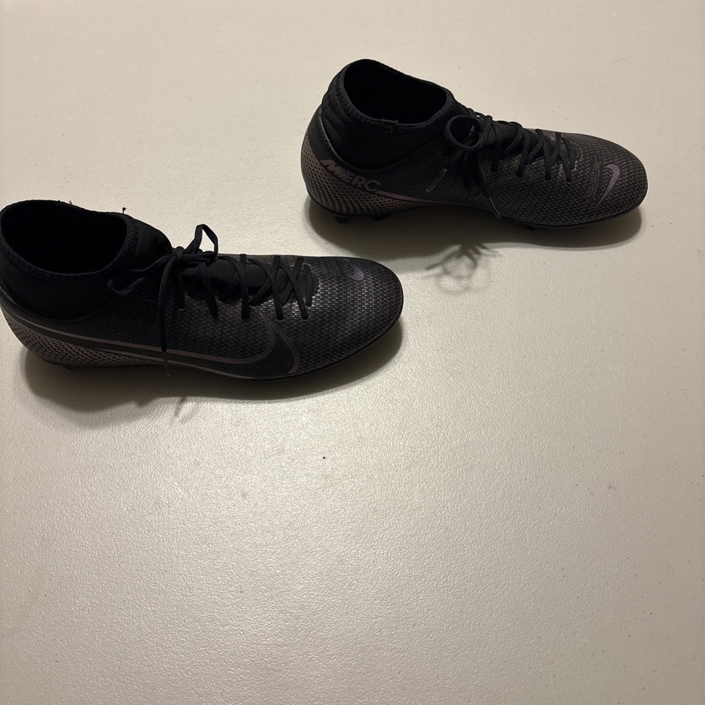 Size 8 Nike Mercurial Superfly 7 Pro FG Soccer Cleats Black Mens AT7946-010